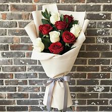 Букет цветов из:  Розы в Крыму Ростовская область