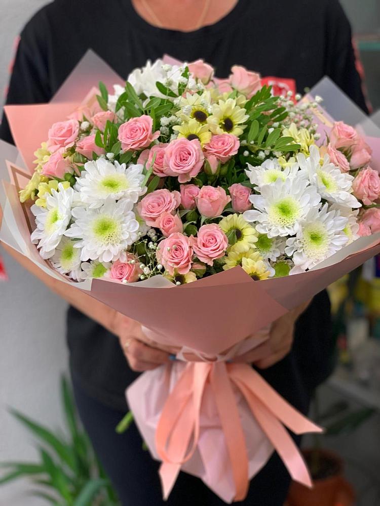 Букет цветов из: Розы и Хризантемы в Крыму Ростовская область