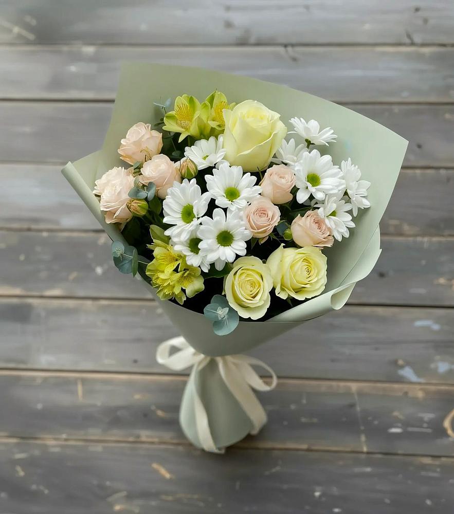 Букет цветов из: Альстромерии, Розы и Хризантемы в Крыму Ростовская область