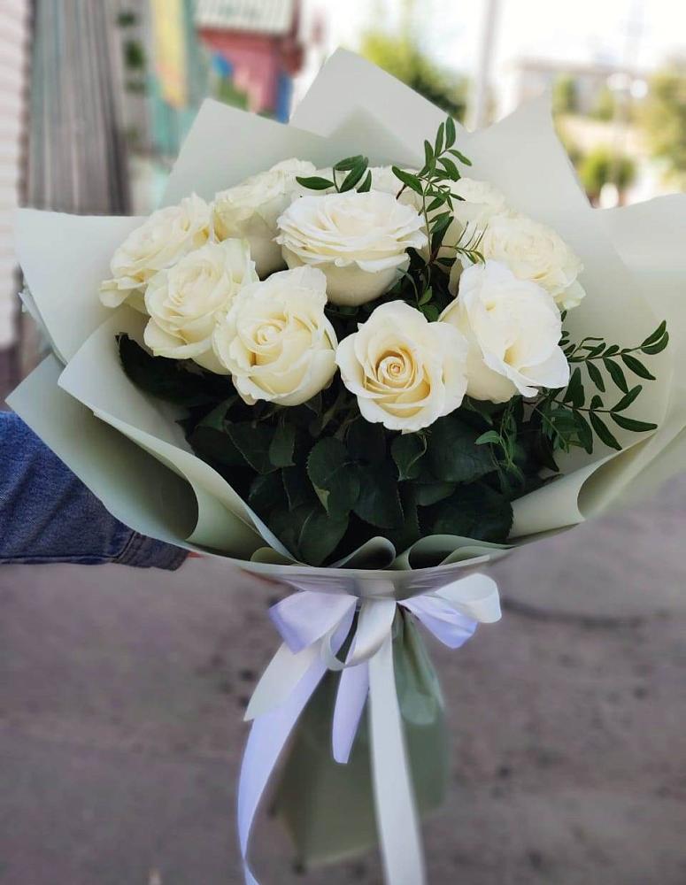 Букет Белые розы Проуд в Крыму Ростовская область
