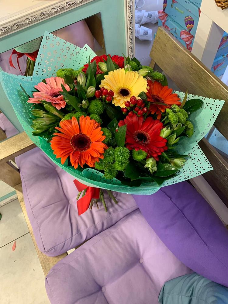 Букет цветов из: Герберы, Хризантемы и Альстромерии в Крыму Ростовская область