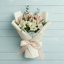 Букет цветов из:  Альстромерии в Крыму Ростовская область
