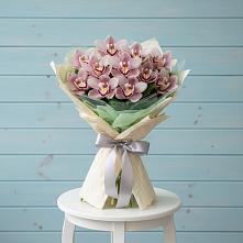Букет цветов из:  Орхидеи и Розы в Крыму Ростовская область