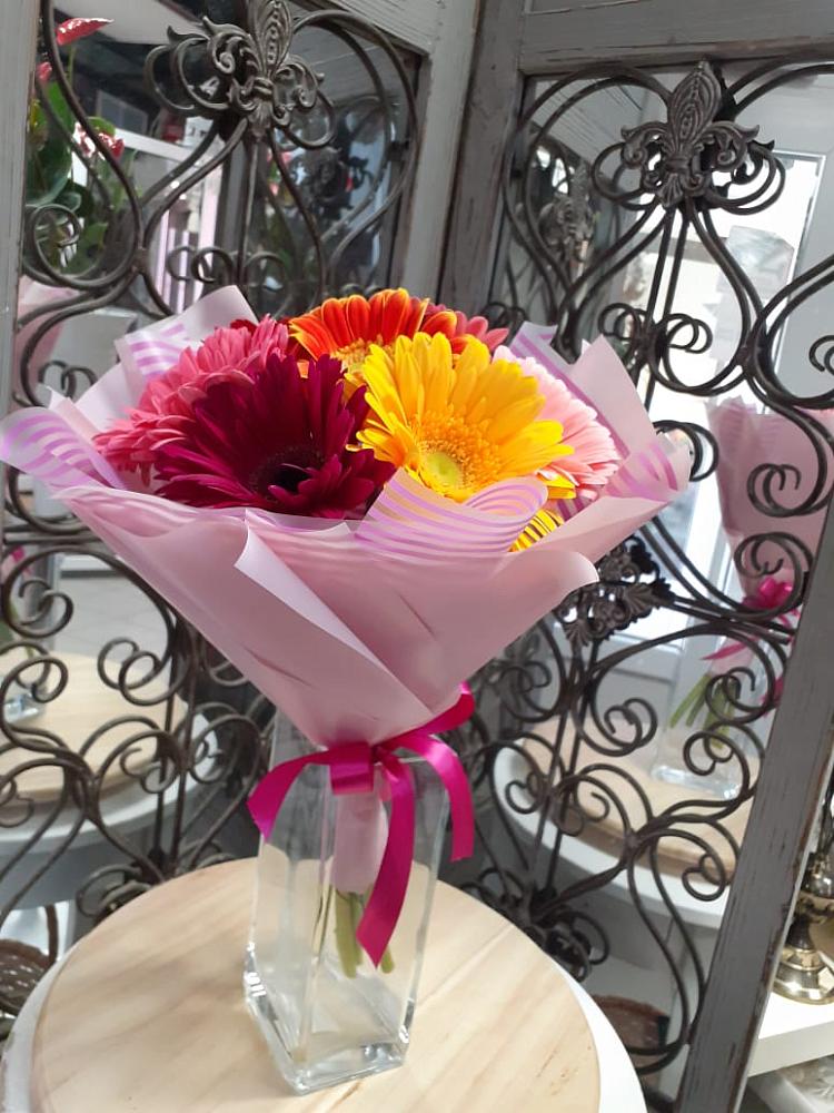 Букет цветов из: Герберы в Крыму Ростовская область