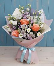 Букет цветов из:  Лизиантусы, Розы, Альстромерии и Гипсофила в Крыму Ростовская область