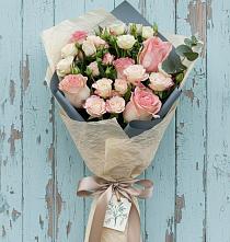 Букет цветов из:  Розы в Крыму Ростовская область