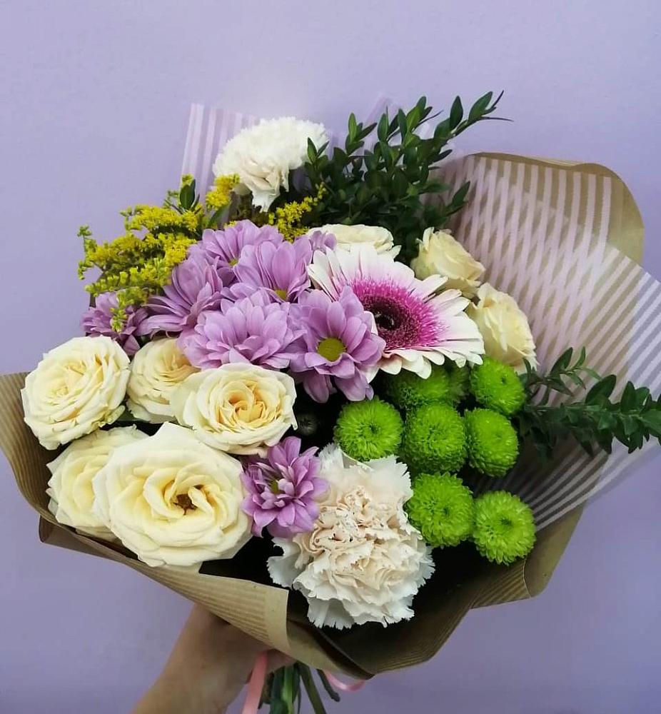 Букет цветов из: Хризантемы, Розы, Гвоздики и Герберы в Крыму Ростовская область