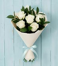 Букет цветов из:  Розы в Крыму Ростовская область