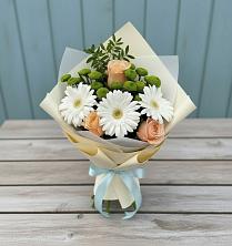 Букет цветов из:  Герберы, Розы и Хризантемы в Крыму Ростовская область